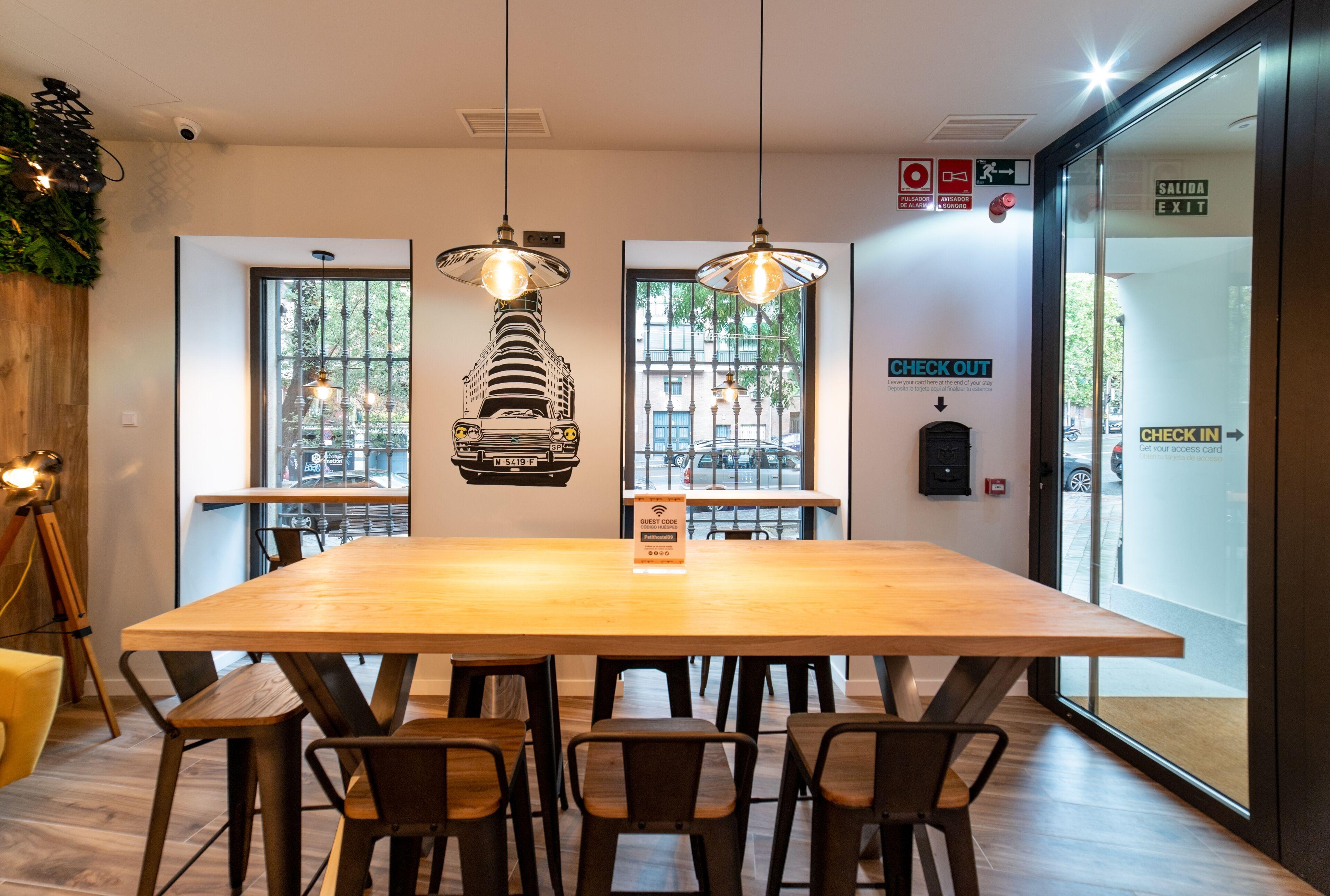 Petit Hostel La Latina (Adults Only) — Photos 2